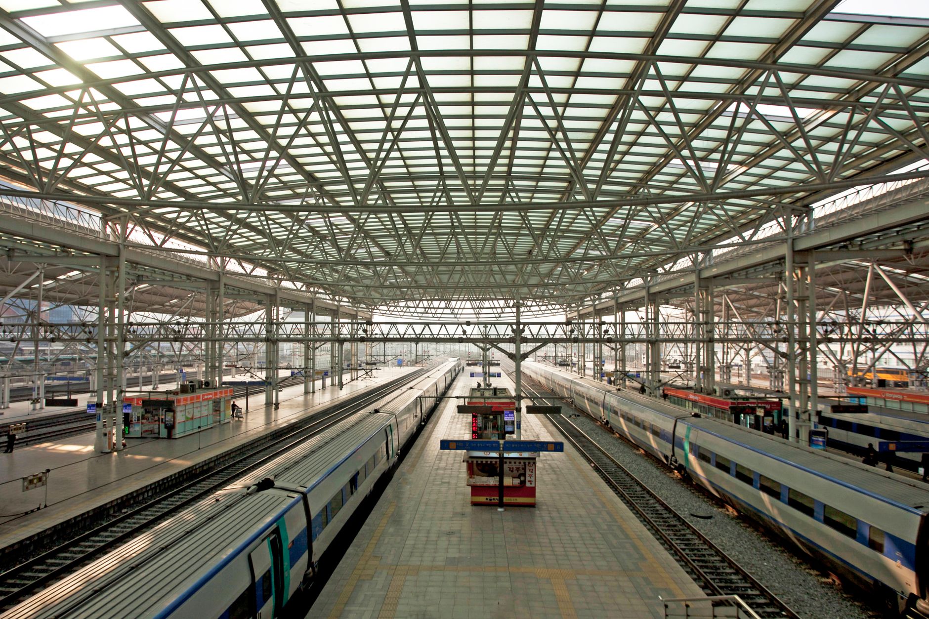 Railway platform and tracks seen from above, printed in black and white